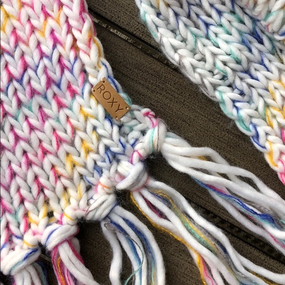 ‼️FREE....WITH LARGE BUNDLE ROXY- WINTER SCARF‼️ - Picture 7 of 11